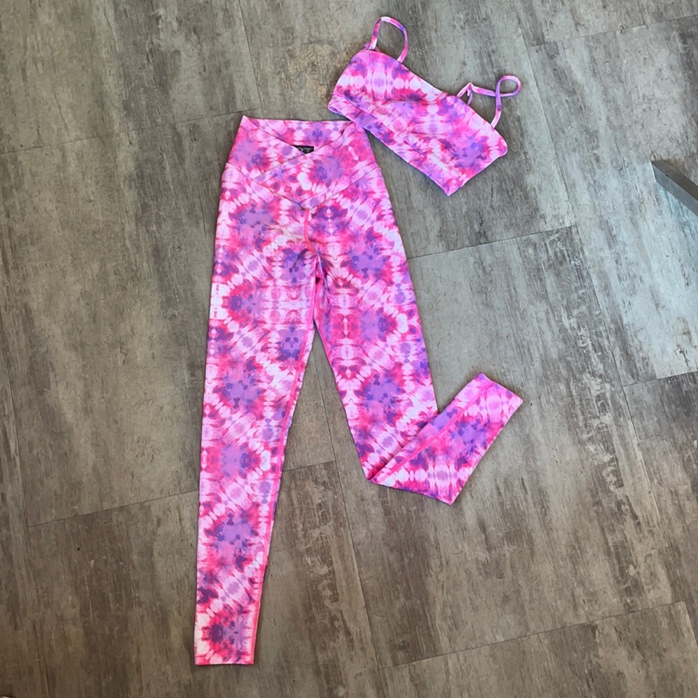 Beach Riot tie dye set